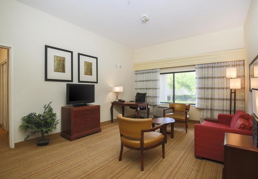 Hotel Courtyard By Marriott Salinas Monterey Zewnętrze zdjęcie